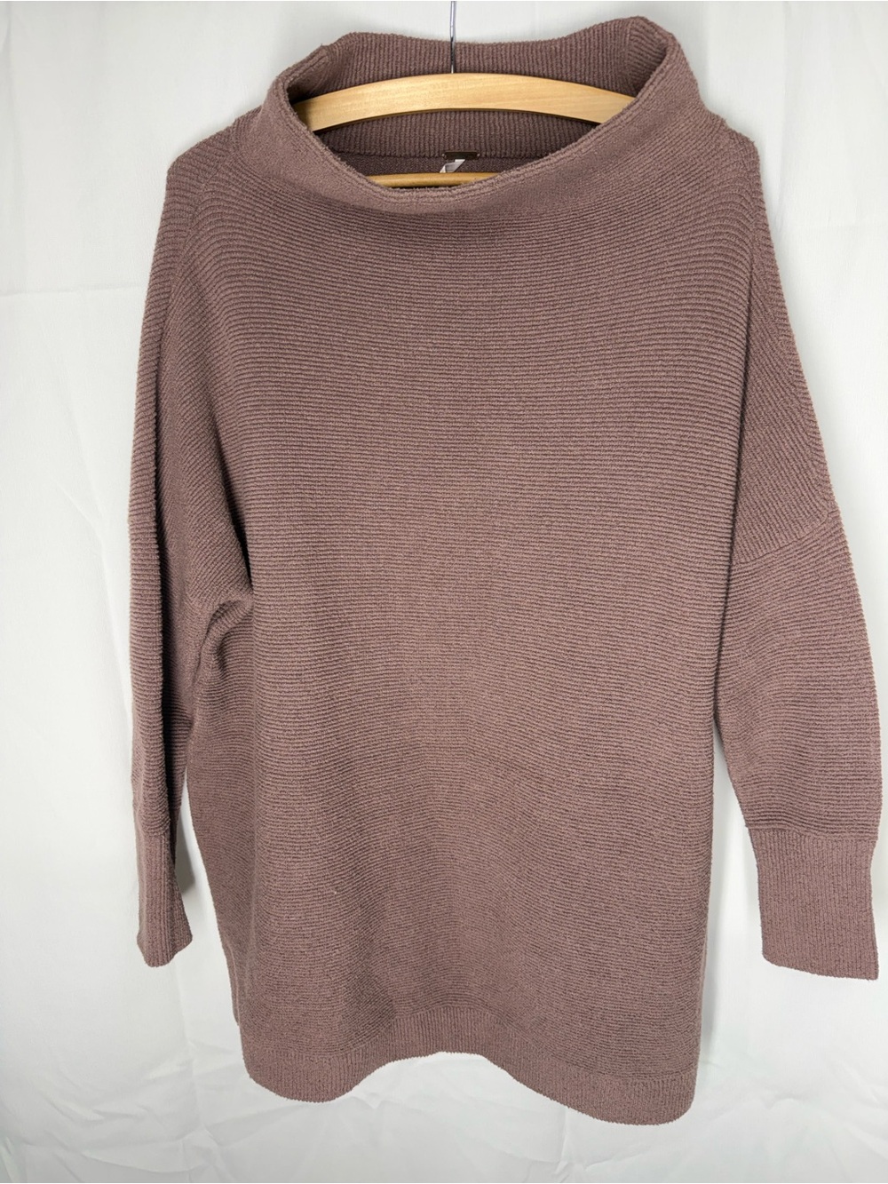 Authentic Free People Ottoman Slouchy Tunic in a gorgeous Dusty Mauve.